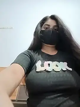 Snapshot of Hot-Soniya733 chatting on June 2026 08:44:02 PM Hot-Soniya733 online show from June 2026 08:44:02 PM