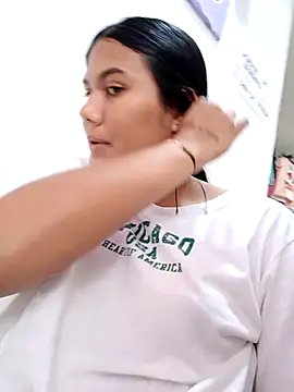 Snapshot of burbuja02 chatting on November 2025 02:17:02 PM burbuja02 online show from November 2025 02:17:02 PM