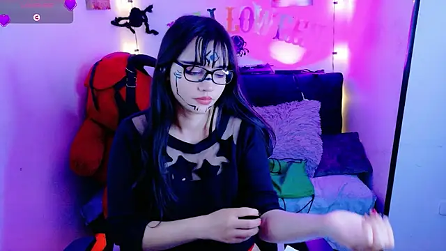 Snapshot of MiaVelvetDoll chatting on October 2025 02:05:01 PM MiaVelvetDoll online show from October 2025 02:05:01 PM