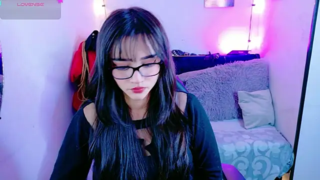 Snapshot of MiaVelvetDoll chatting on November 2025 02:05:02 PM MiaVelvetDoll online show from November 2025 02:05:02 PM