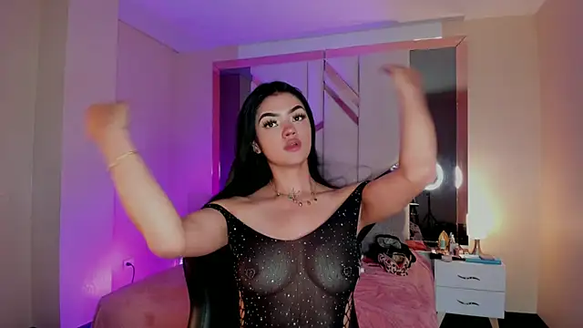 Snapshot of EmmaStonns chatting on November 2025 02:50:01 PM EmmaStonns online show from November 2025 02:50:01 PM