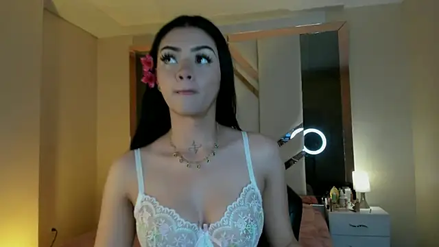 Snapshot of EmmaStonns chatting on November 2025 02:05:02 PM EmmaStonns online show from November 2025 02:05:02 PM