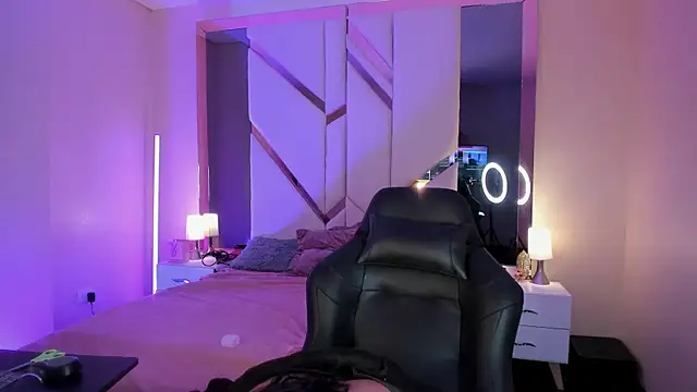 EmmaStonns online show from February 2026 01:07:01 PM