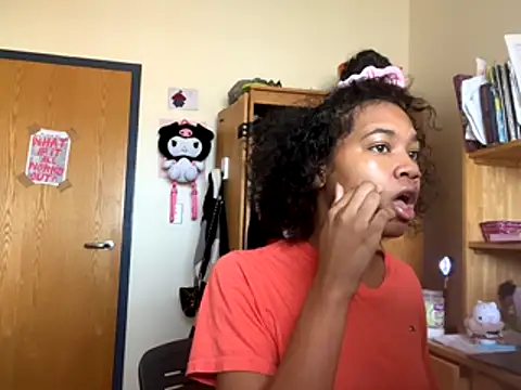 Snapshot of luvrgrllani chatting on November 2025 03:27:02 PM luvrgrllani online show from November 2025 03:27:02 PM