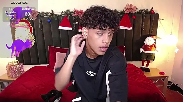 Snapshot of jhos_padill chatting on November 2025 01:43:01 PM jhos padill online show from November 2025 01:43:01 PM