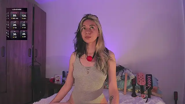 Snapshot of K2xxKrawl chatting on October 2025 09:26:01 PM K2xxKrawl online show from October 2025 09:26:01 PM