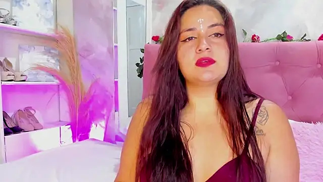 Victoria Guzman online show from November 2025 11:12:01 AM