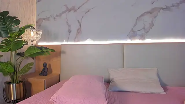 Celeste-Evanns online show from November 2025 08:09:01 PM