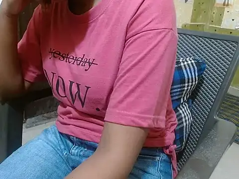 Snapshot of shallyji chatting on September 2025 04:46:02 AM shallyji online show from September 2025 04:46:02 AM