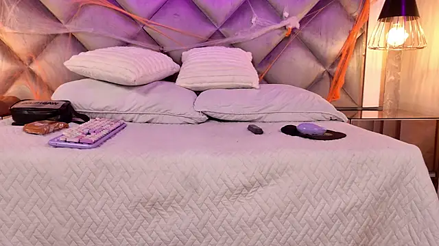 gemma sm online show from October 2025 03:07:01 AM