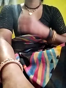 Snapshot of Gopika_Dudi chatting on October 2025 01:17:02 AM Gopika Dudi online show from October 2025 01:17:02 AM