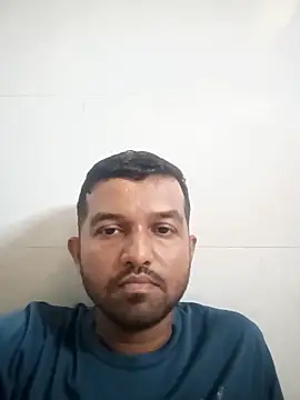 Snapshot of VJ17 chatting on May 2026 07:14:01 AM VJ17 online show from May 2026 07:14:01 AM
