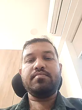 Snapshot of VJ17 chatting on May 2026 09:58:01 AM VJ17 online show from May 2026 09:58:01 AM