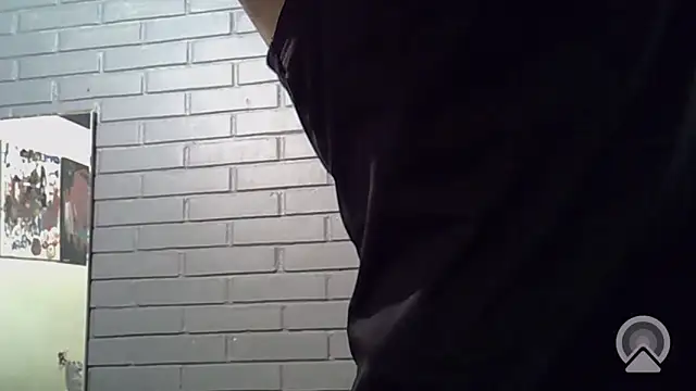 Snapshot of feeelipe2007 chatting on April 2026 03:09:02 AM feeelipe2007 online show from April 2026 03:09:02 AM