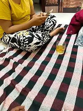 Snapshot of desisanaye_69 chatting on October 2025 11:16:02 PM desisanaye 69 online show from October 2025 11:16:02 PM