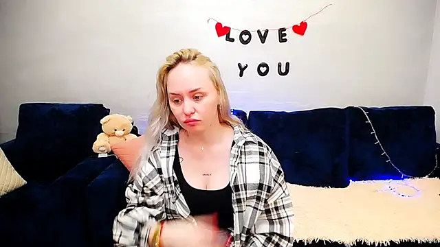 LiluMoon   online show from March 2026 03:34:01 PM