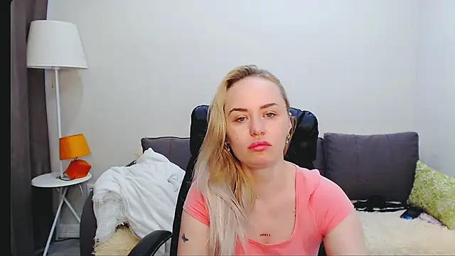 LiluMoon   online show from April 2026 06:33:01 AM