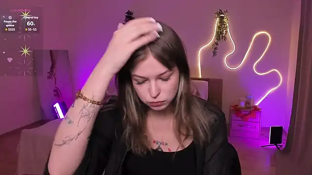 Lisa Blossom online show from April 2026 06:05:02 AM