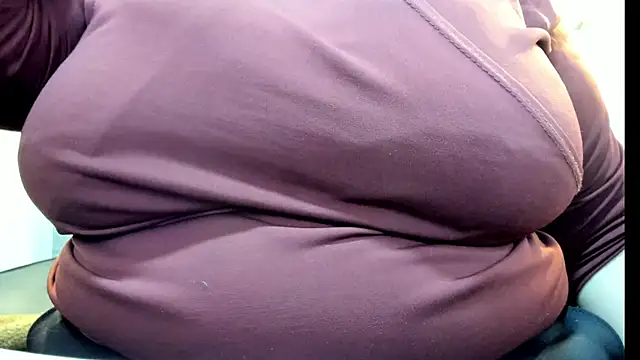 Snapshot of _Emily_rosee_ chatting on October 2025 11:11:01 AM Emily rosee online show from October 2025 11:11:01 AM