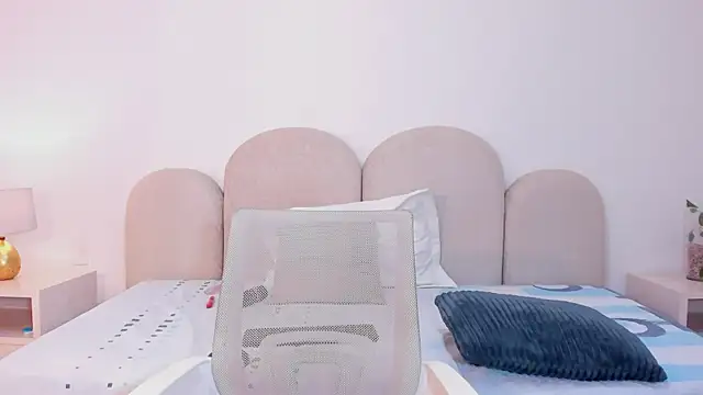 najwa   online show from December 2025 03:49:02 AM