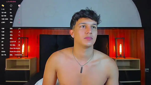 Leo Savage  online show from June 2026 04:19:01 AM