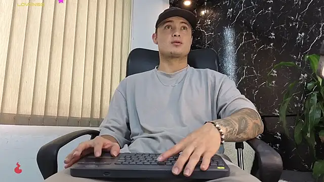 Alexander ferre online show from February 2026 01:40:01 PM