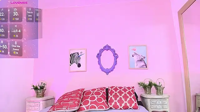 Snapshot of Nahomi_Rivera chatting on October 2025 12:45:02 PM Nahomi Rivera online show from October 2025 12:45:02 PM