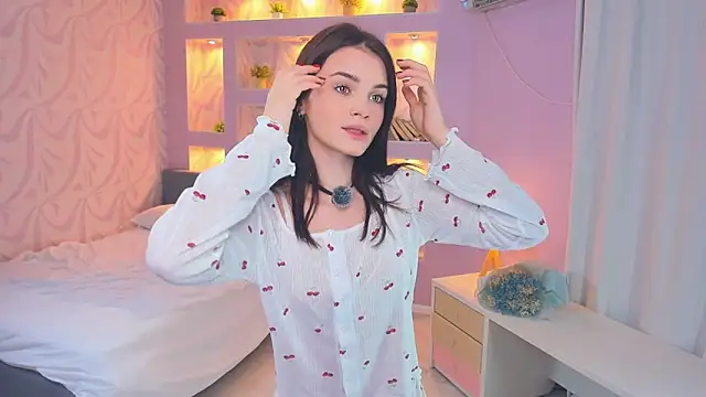 Snapshot of TeriRipka chatting on November 2025 06:54:01 PM TeriRipka online show from November 2025 06:54:01 PM