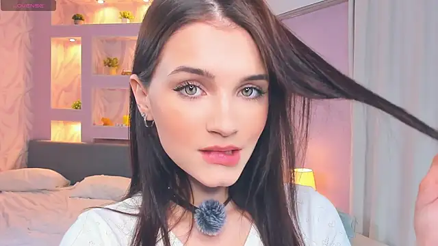 Snapshot of TeriRipka chatting on November 2025 07:07:02 PM TeriRipka online show from November 2025 07:07:02 PM