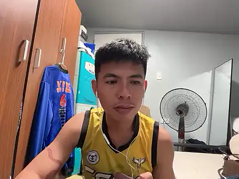 twinkrnboy online show from July 2026 01:26:01 PM