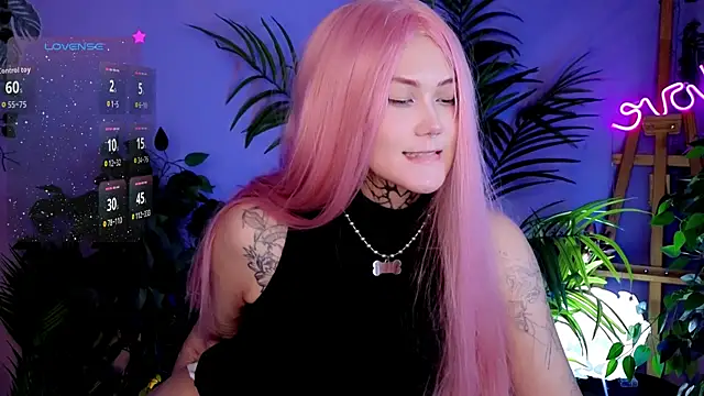 GothXRaven online show from December 2025 03:52:01 PM