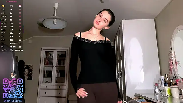 DarlineBrustera online show from April 2026 06:10:01 PM