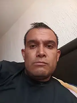 Snapshot of ALEJANDRO1991L chatting on May 2026 06:05:02 PM ALEJANDRO1991L online show from May 2026 06:05:02 PM