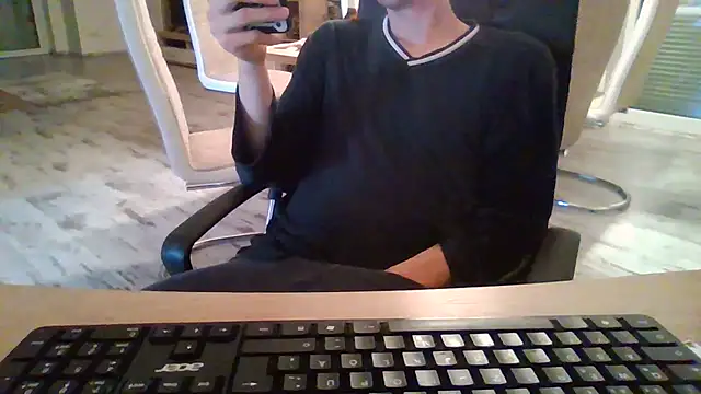 Snapshot of Trockenbau chatting on December 2025 11:08:01 AM Trockenbau online show from December 2025 11:08:01 AM