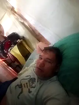 Snapshot of Franklin111230 chatting on November 2025 11:45:01 AM Franklin111230 online show from November 2025 11:45:01 AM