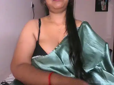 Snapshot of its_me_Rashmi chatting on September 2025 05:12:02 PM its me Rashmi online show from September 2025 05:12:02 PM