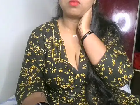 Snapshot of its_me_Rashmi chatting on October 2025 11:11:02 PM its me Rashmi online show from October 2025 11:11:02 PM