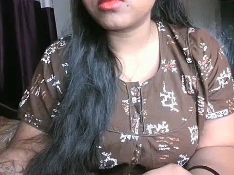 Snapshot of its_me_Rashmi chatting on November 2025 02:20:01 PM its me Rashmi online show from November 2025 02:20:01 PM