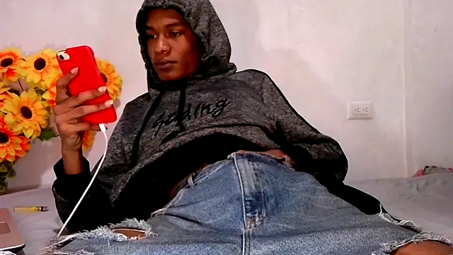 Noah Miller7 online show from October 2025 12:23:02 PM