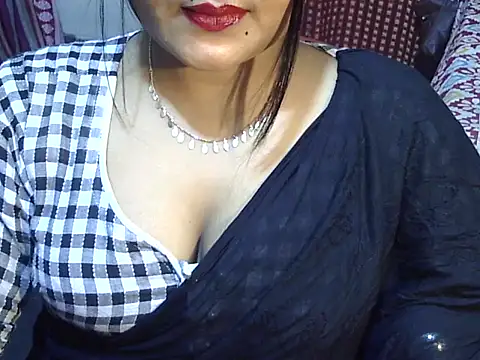 Nusrat Faria07 online show from November 2025 08:52:02 PM