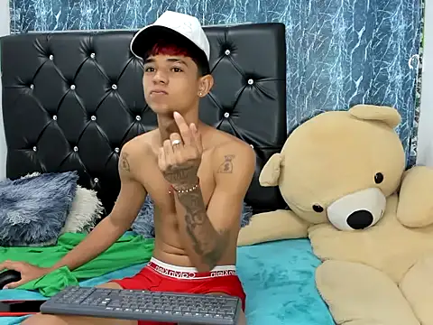 Snapshot of angelcute_19 chatting on September 2025 02:11:02 AM angelcute 19 online show from September 2025 02:11:02 AM