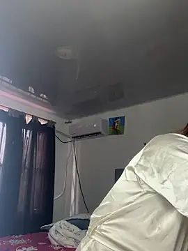 miacarrot online show from March 2026 03:33:01 PM