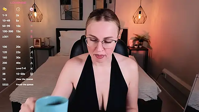 Lexi terele online show from November 2025 06:59:01 AM