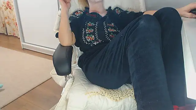 merlyn4 online show from January 2025 11:15:01 AM