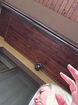 merlyn4 online show from November 2025 10:27:01 AM