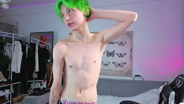 Snapshot of Your_avatar chatting on November 2025 09:42:02 PM Your avatar online show from November 2025 09:42:02 PM