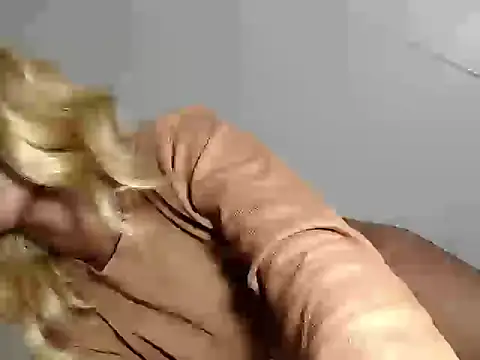 Snapshot of sweety_kyrah18 chatting on November 2025 12:09:02 PM sweety kyrah18 online show from November 2025 12:09:02 PM