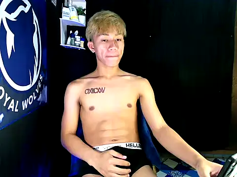 Snapshot of naughtyboyloy_0 chatting on November 2025 09:20:01 AM naughtyboyloy 0 online show from November 2025 09:20:01 AM