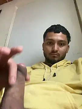 Snapshot of Casiel320 chatting on October 2025 03:32:02 PM Casiel320 online show from October 2025 03:32:02 PM