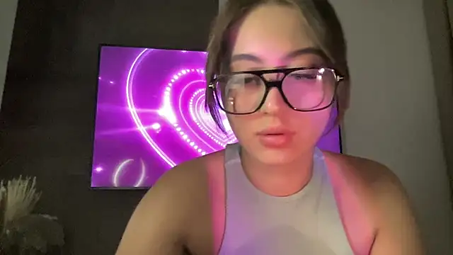 StellarAlice online show from October 2025 06:21:01 PM